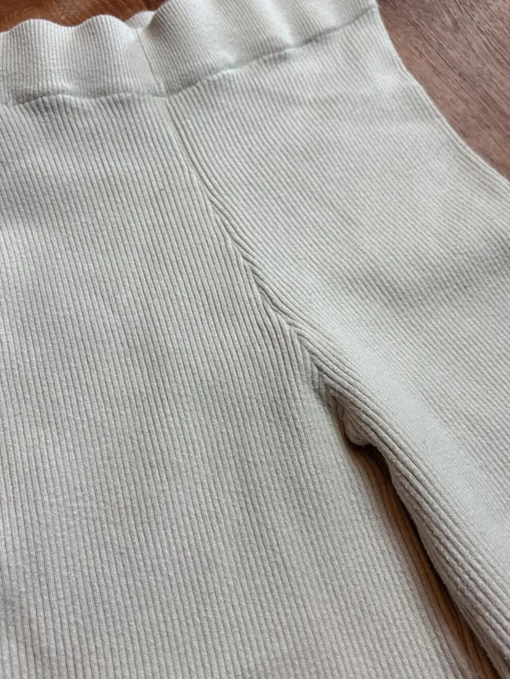 beige botany ribbed biker shorts sz large lounge summer soft girl